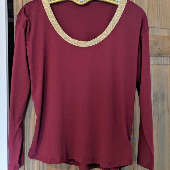 ❗️2 for $10  MICHAEL KORS Holiday Crew Neck - Picture 1 of 5
